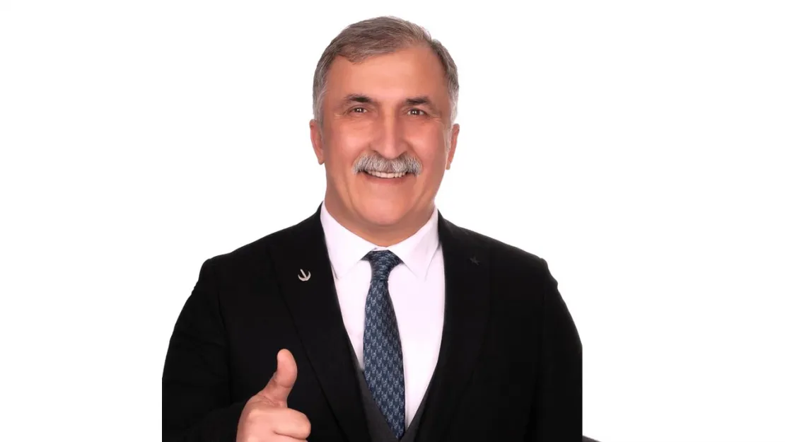Lâtif İşcen: Siyasî partilerde demokrasi işletilmelidir
