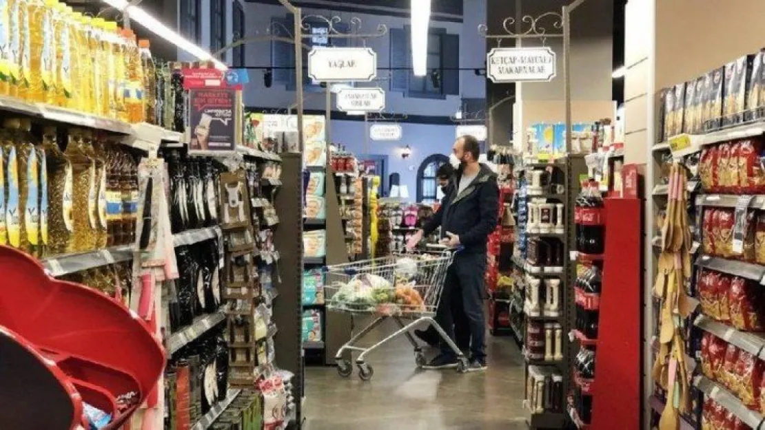 Marketler Cuma günü o saatlerde açık olacak