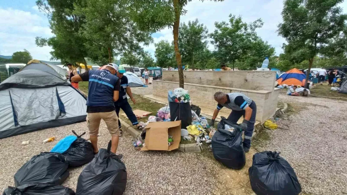 Mavi Bayraklı plajlarda temizlik