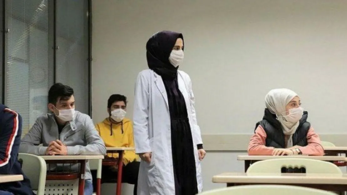 MEB bazı kurumlara yüz yüze eğitim izni verdi!