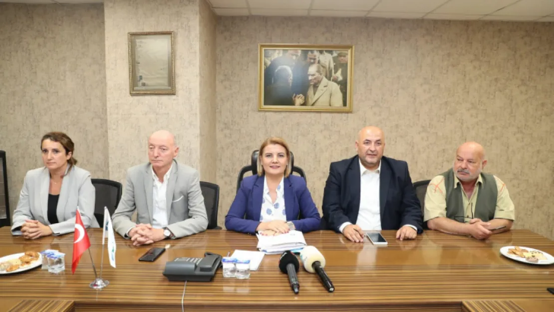 Meclisi olağanüstü toplantıya çağırdı!