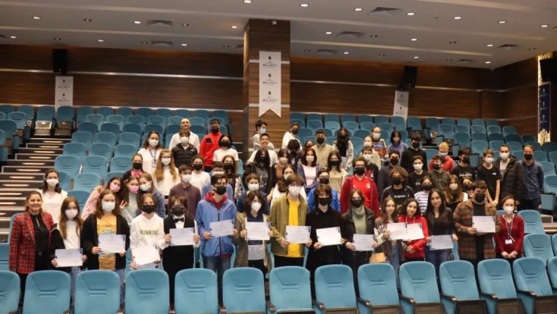 Mezun mentörlerden Bilnet öğrencilerine seminer