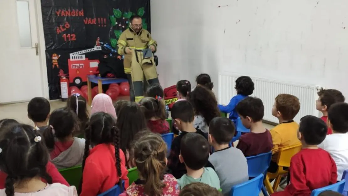 Minik öğrencilere İtfaiyecilik anlatıldı