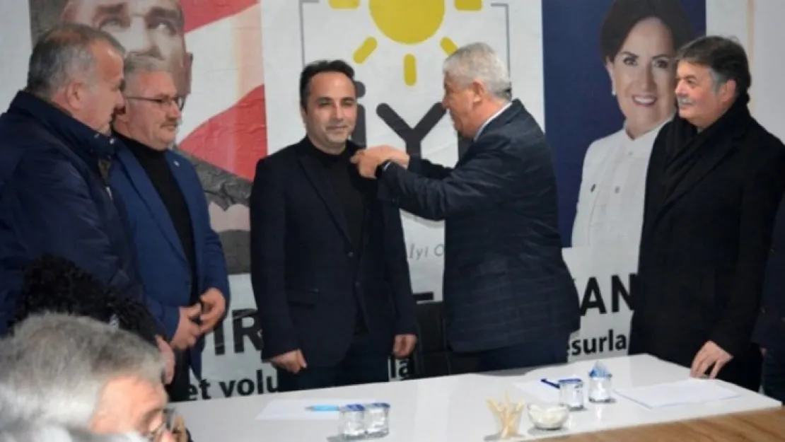 Muhtarlıktan istifa etti, siyasete girdi 