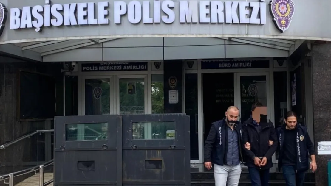 Müşteri gibi girdiği dükkandan bilezik çaldı