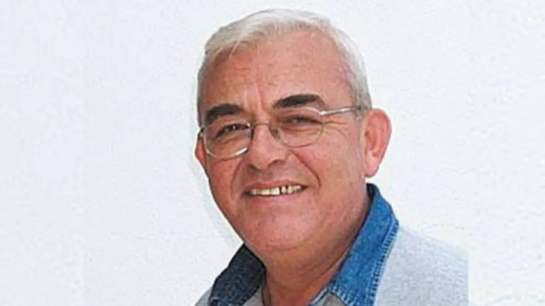 Nazmi Tirben vefat etti