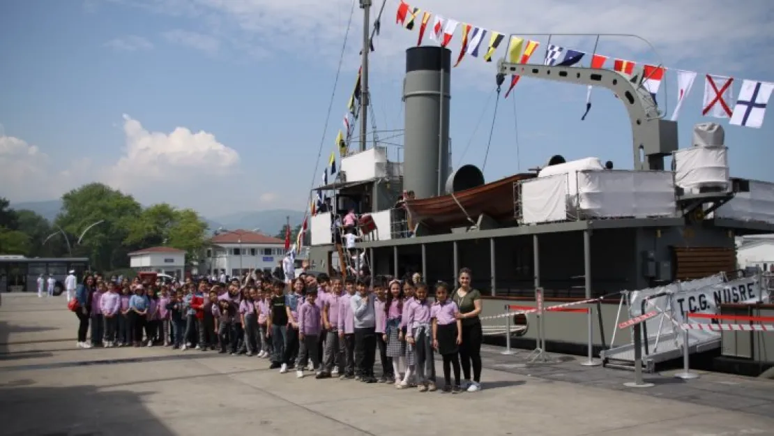 Nusret Mayın Gemisi'ne ziyaretçi akını