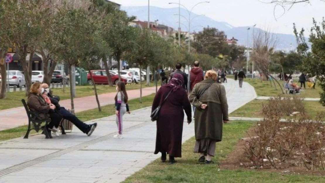 O ilde ayaküstü sohbet yasaklandı
