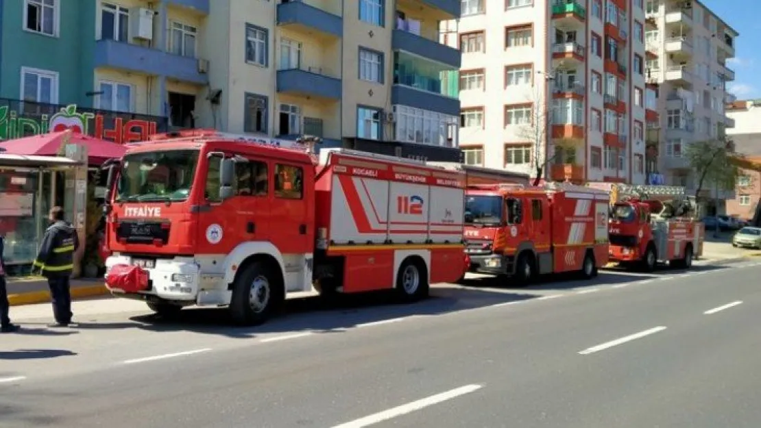 Ocakta unutulan yemek yangın çıkardı!