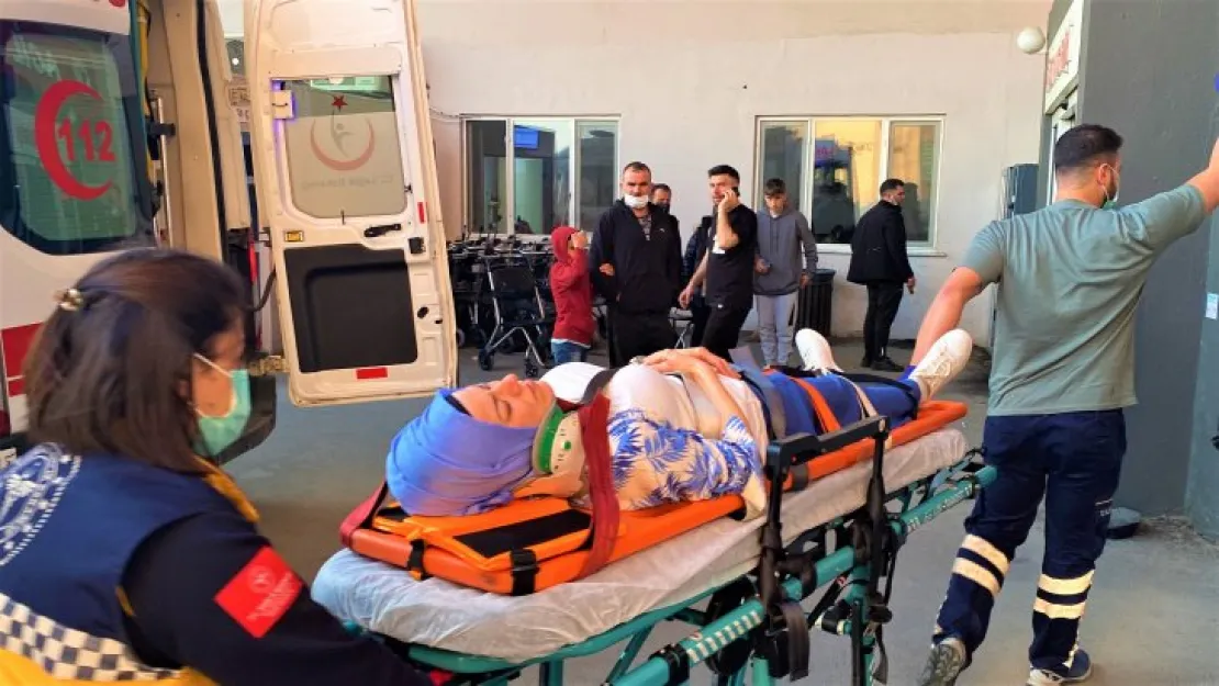 Oğluyla martıya binen anne yaralandı