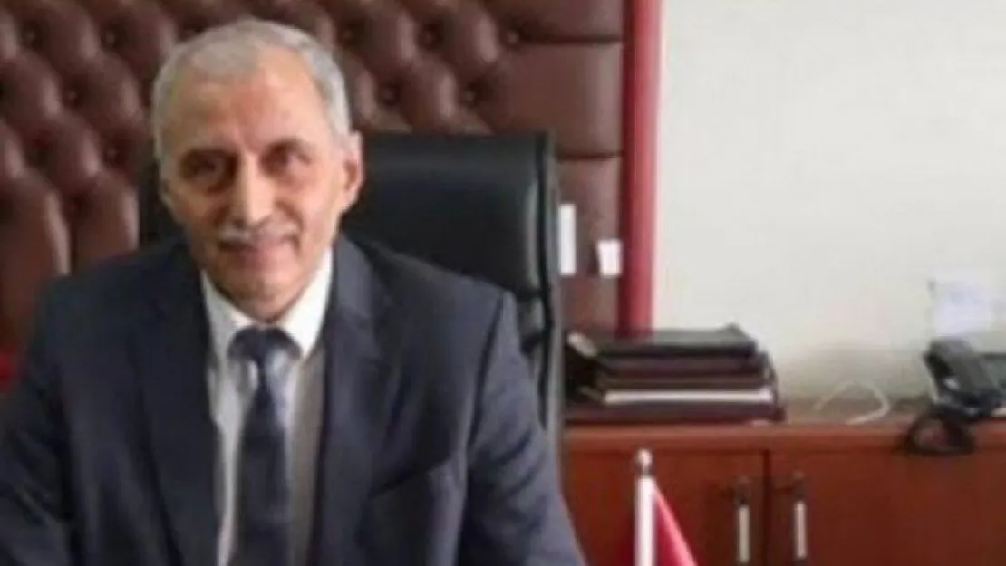 Okul müdürü koronavirüse yenik düştü 
