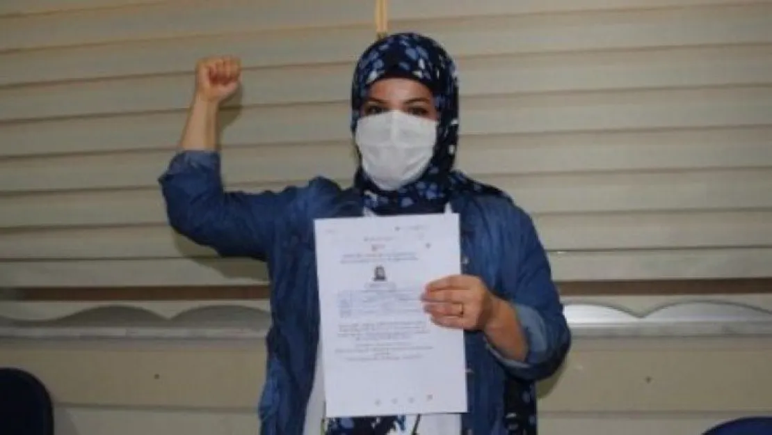 Okuma yazma bilmiyordu, şimdi üniversiteli oldu!
