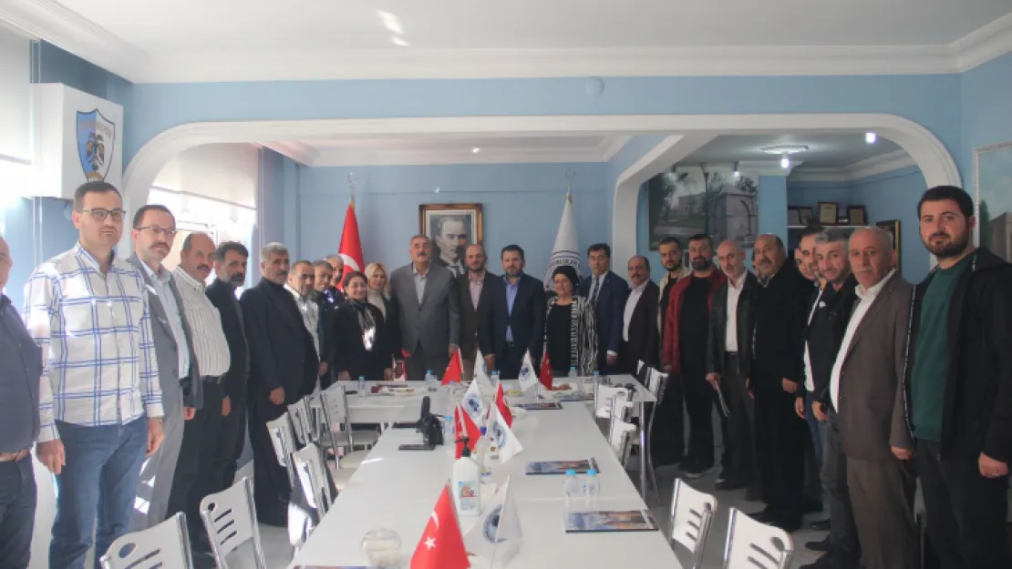Önal ve yönetimi, KİHMED ve SP'lileri ağırladı