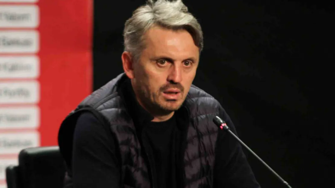 Orhan Ak istifa etti