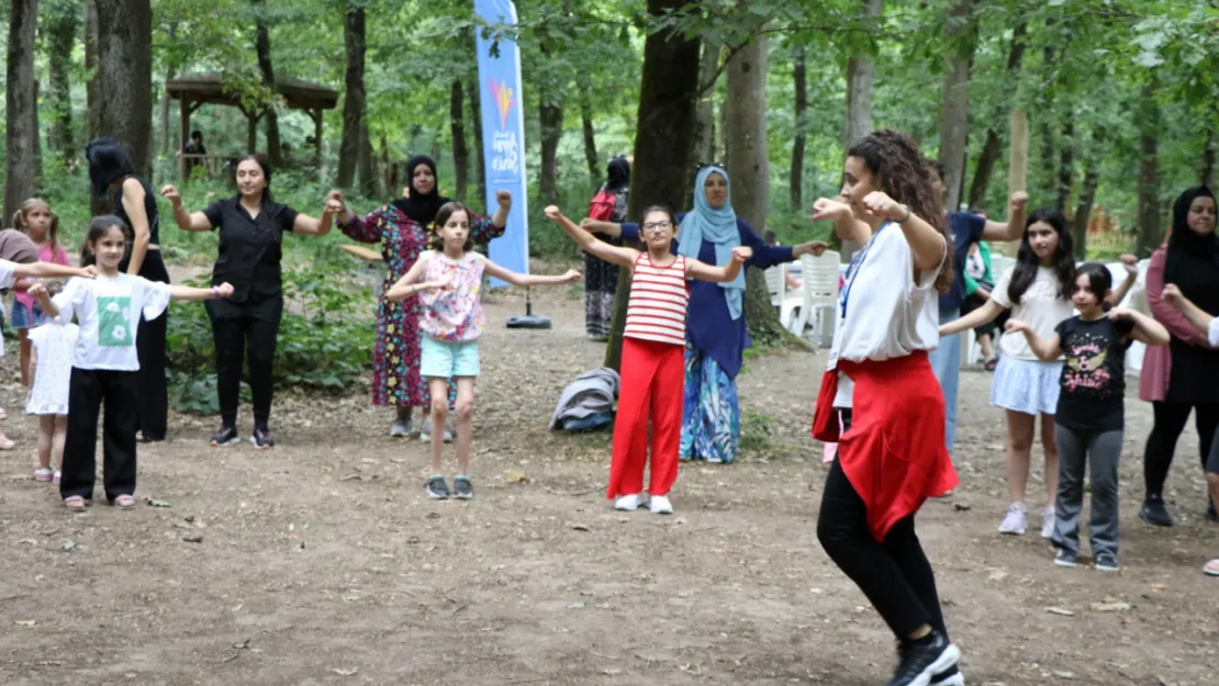 Ormanya'da Mutlu Şehir Okulları eğitimi