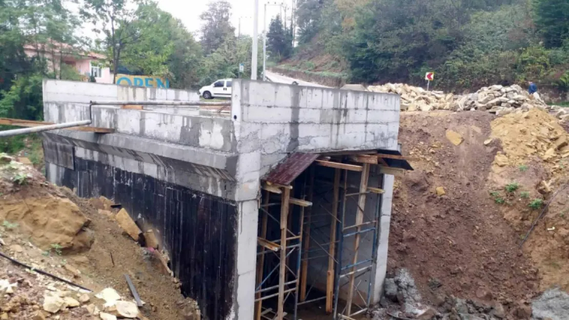 Osmaniye'de menfezin betonarmesi tamam
