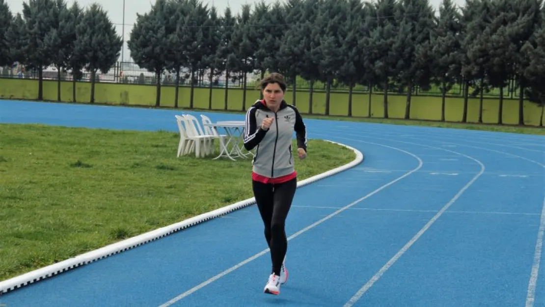 Otizmli Ege Deniz başarıdan başarıya koşuyor