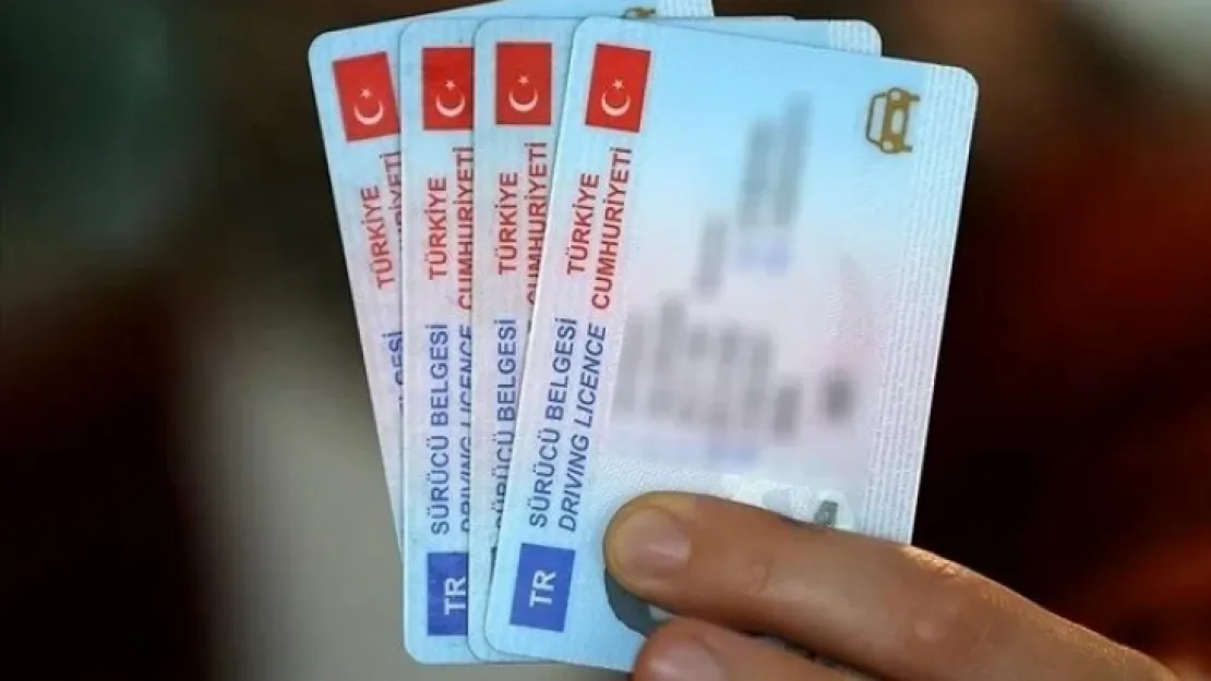 Otobüs ehliyetinde yaş sınırı düştü