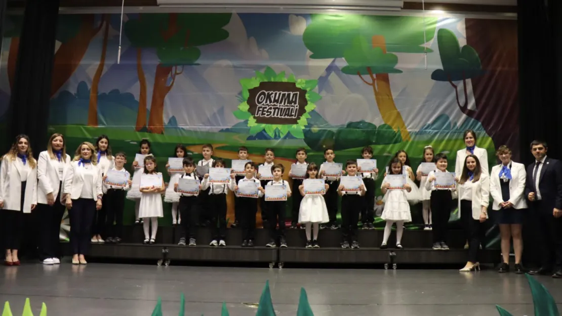 Özel Kocaeli Bilnet İlkokulu 1. Sınıf Öğrencileri, büyüleyici performanslarla okuma festivalinde