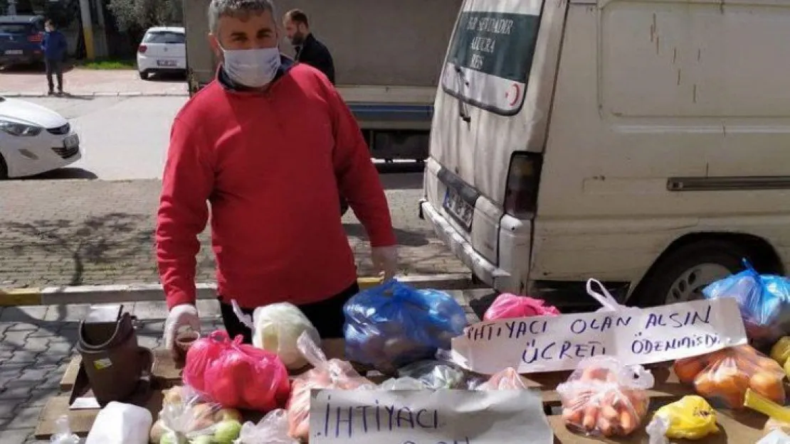 Pazarcılardan ihtiyaç sahiplerine ücretsiz sebze ve meyve