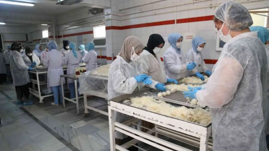 Pişmaniye ustaları KO-MEK'te yetişiyor