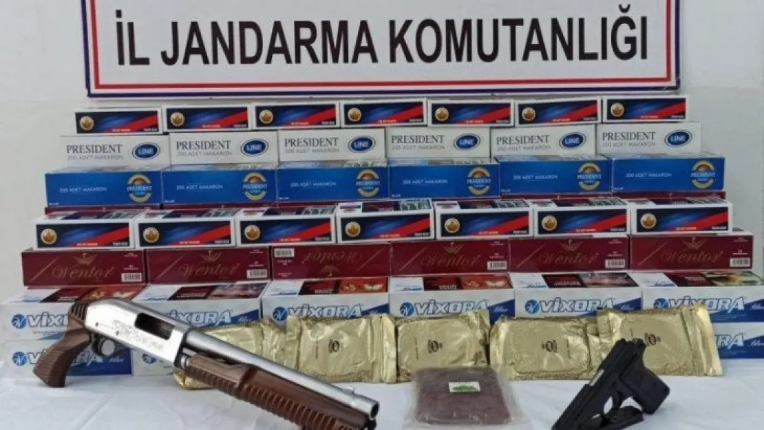 Piyasaya kaçak sigara sürenlere jandarmadan darbe