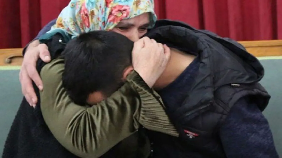 PKK'nın kaçırdığı oğluna kavuştu!