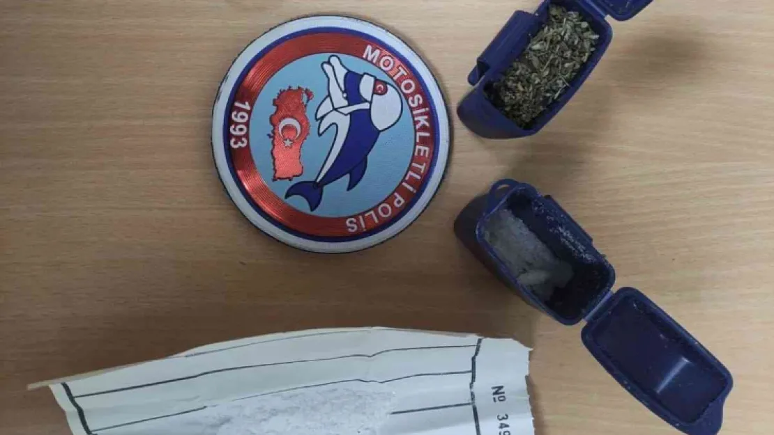 Polisin durdurduğu aracın klimasından uyuşturucu çıktı