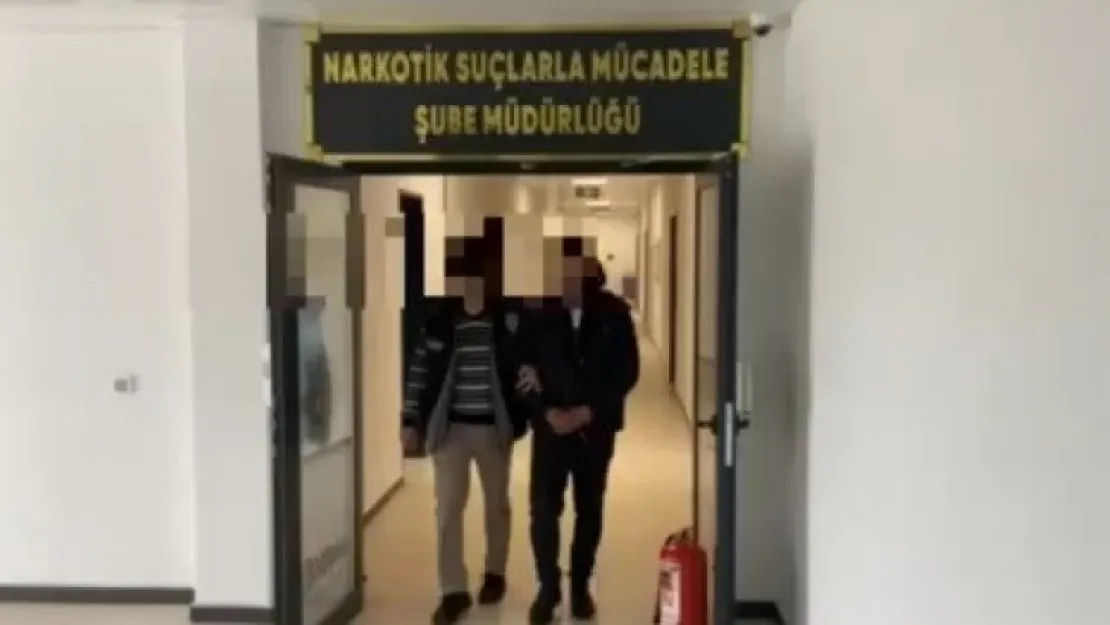Polisten uyuşturucu tacirlerine operasyon