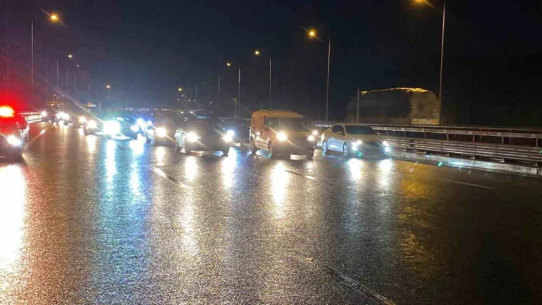 Kapanan Kuzey Marmara Otoyolu 3 saat sonra açıldı
