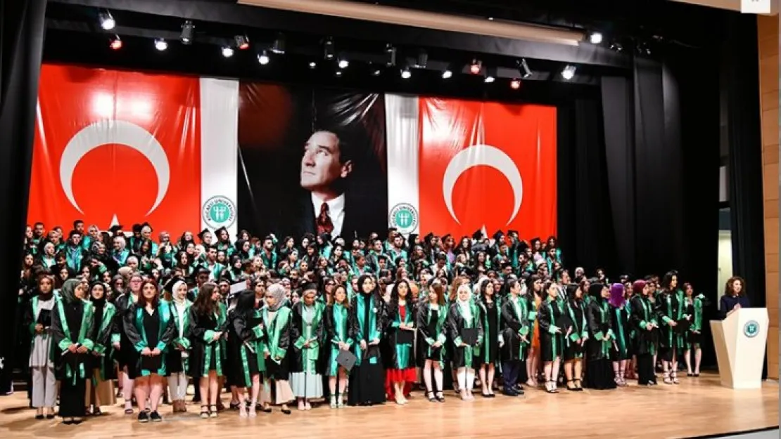 Sağlık hizmetleri ordusuna 600 genç katıldı