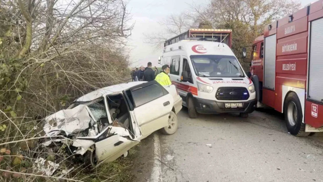 Otomobil hurdaya döndü, anne ve oğlu hayatını kaybetti