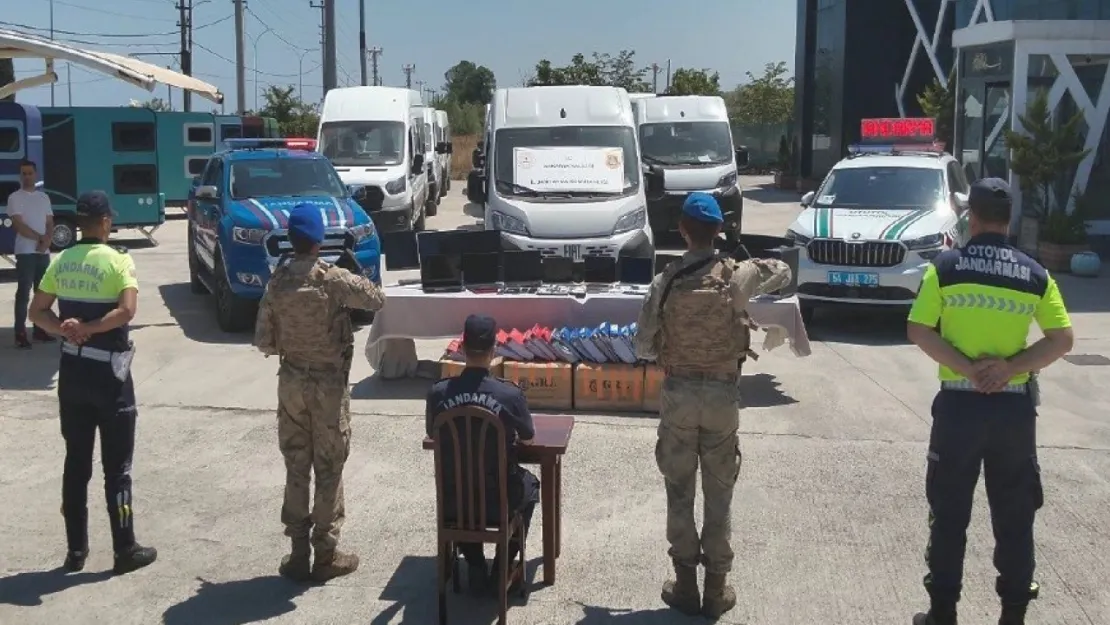 Sakarya merkezli dev dolandırıcılık çetesi çökertildi