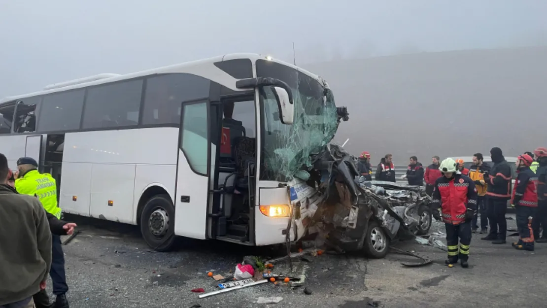 Sakarya Valisinden feci kazayla ilgili açıklama