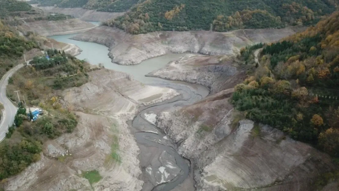 Sapanca Gölü de, Yuvacık Barajı da geriliyor!