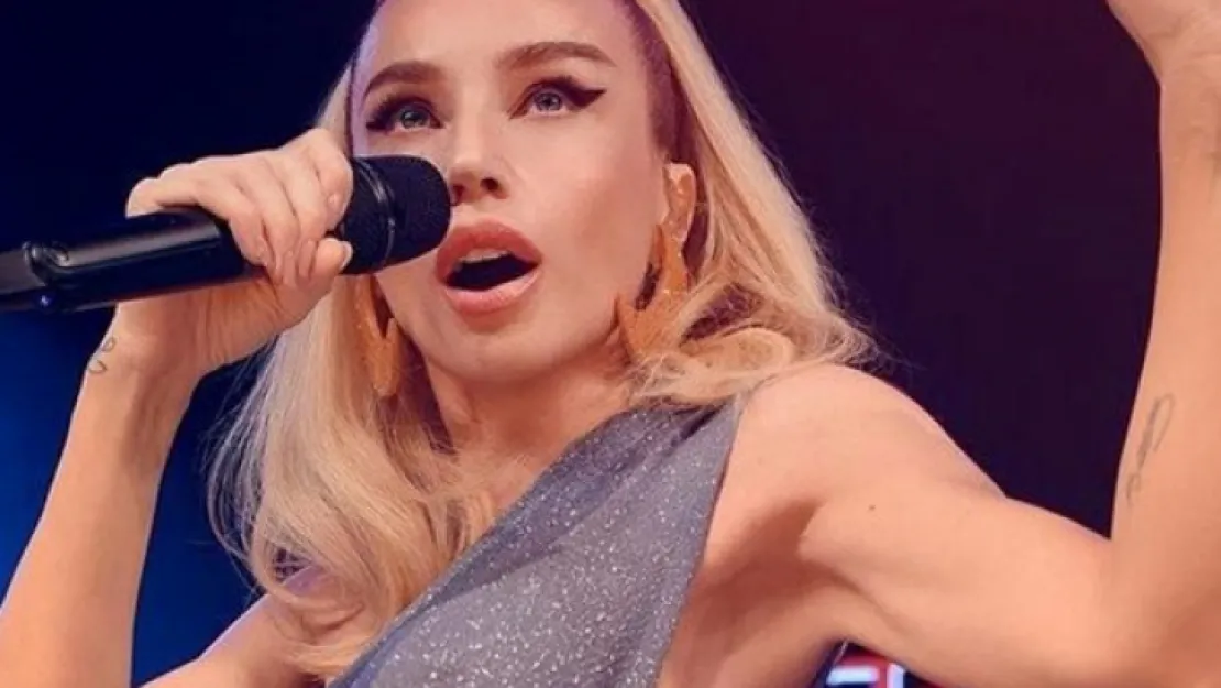 Şarkıcı Gülşen 50 konserini iptal etti