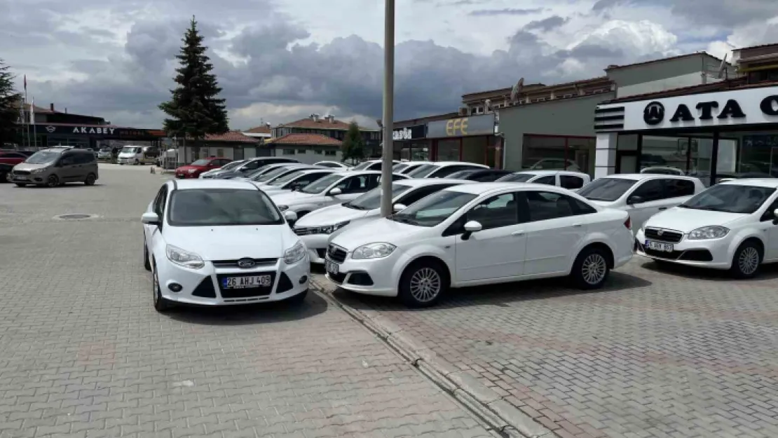 İkinci el otomobil piyasası hareketlendi