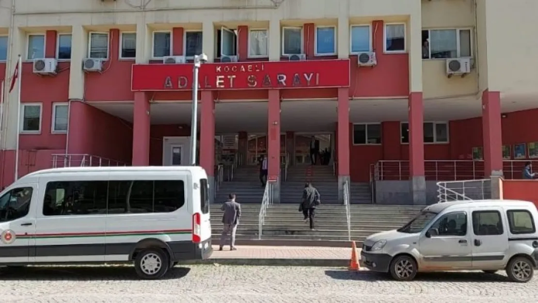 'Seni öğrencim olarak görmüyorum' iddiası