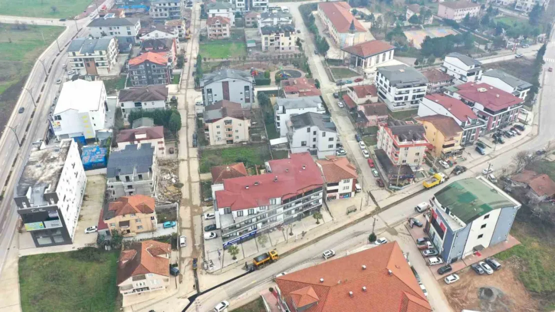 İzmit'in o mahallesindeki yollar yenilenmeye başlandı