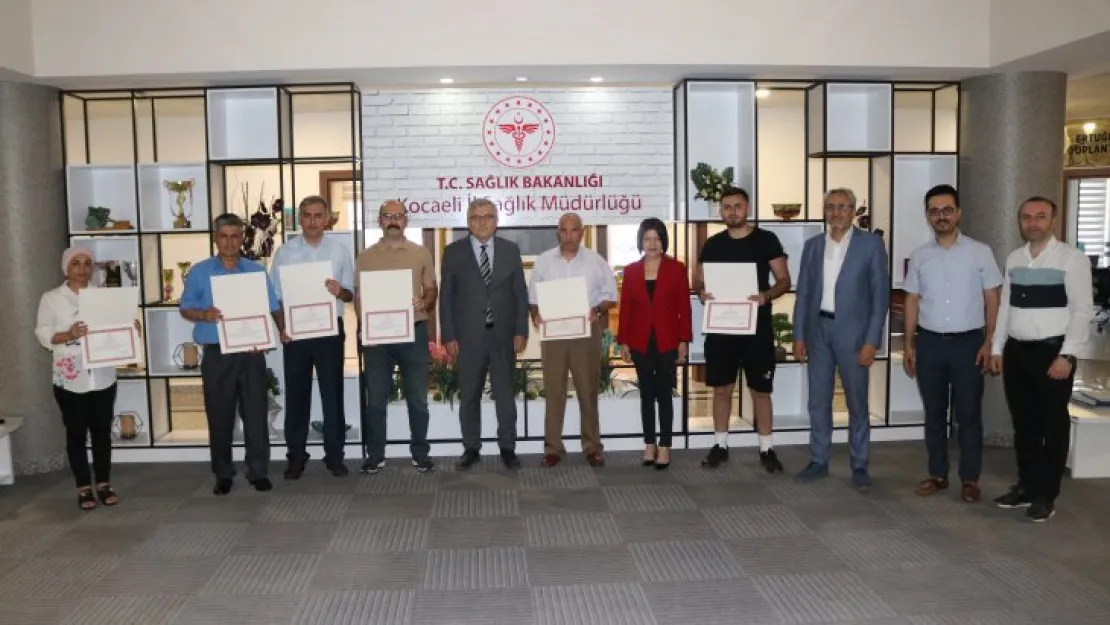 Sigarayı bırakanlara başarı belgesi verildi