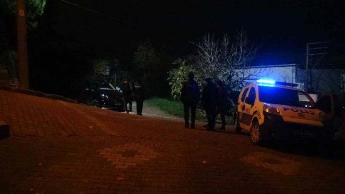 Silahla yaralama suçundan aranan 2 şahıs tutuklandı