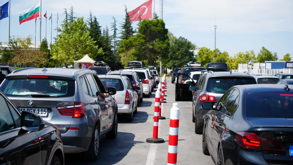 Sınır kapısından rekor geçiş!