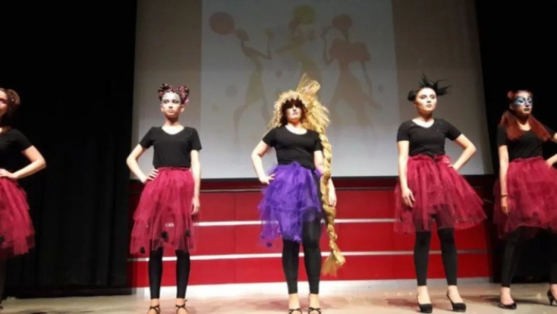 Siyah ve morun dansında nefes kestiler