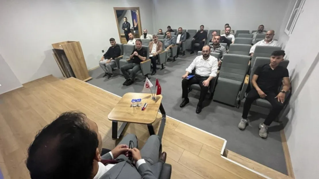 Siyasetin formülü bu eğitimde konuşuldu