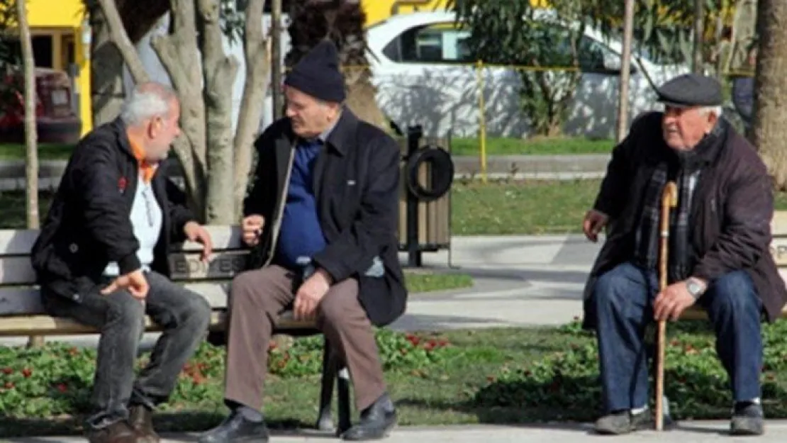 Sokağa çıkan 65 yaş ve üstüne büyük ceza!
