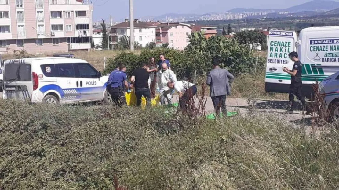 Sokak ortasında erkek cesedi bulundu
