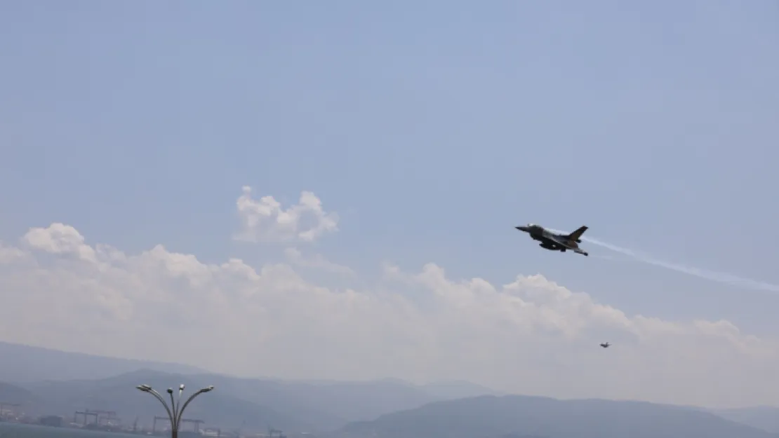 SOLOTÜRK İzmit'te semalarında keşif yaptı