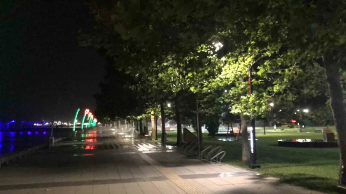 Kocaeli'de fırtınalı bir gece!