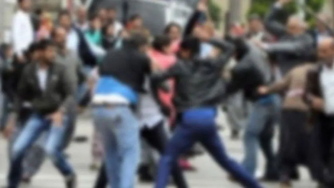 Sopayla saldıran Suriyeliye meydan dayağı