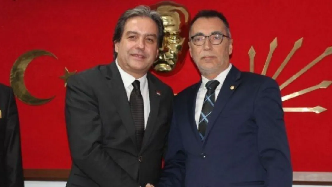 Sözer, Çakar lehine adaylıktan çekildi!